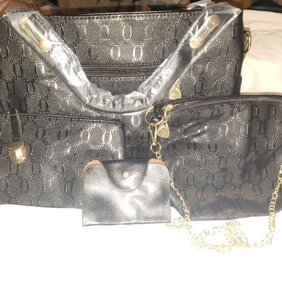 Set of 3 gorgeous handbags and wallet - Picture 2 of 4